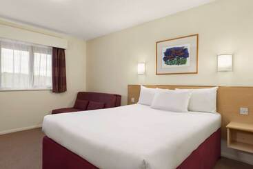 Days Inn Hotel Warwick South Southbound M40