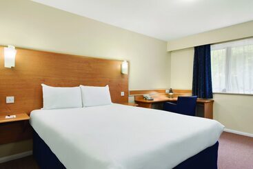 Days Inn Hotel Warwick South   Southbound M40