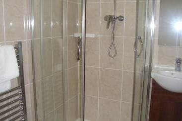 هتل Gainsborough Lodge