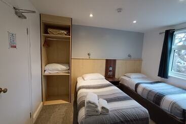هتل Gainsborough Lodge