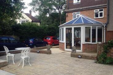 هتل Gainsborough Lodge