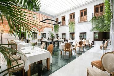 Hospes Palacio Del Bailio, A Member Of Design Hotels