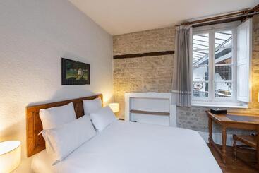 هتل Hôtel Des Tonneliers