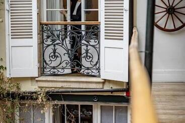 هتل Hôtel Des Tonneliers