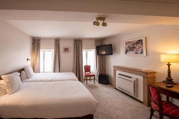هتل Hôtel Des Tonneliers