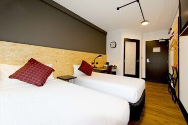 هتل Ibis Budget Sydney East