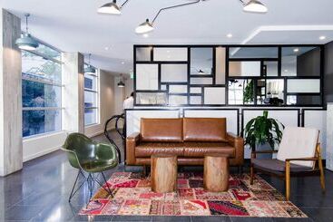 هتل Ibis Budget Sydney East