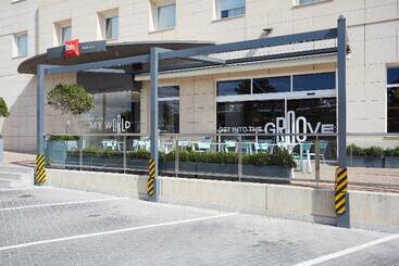 هتل Ibis Elche