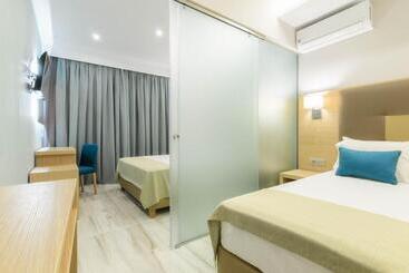 هتل Karras Grande Resort