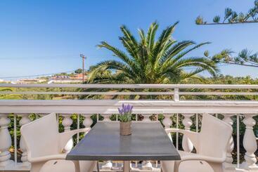 هتل Karras Grande Resort