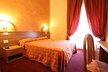 هتل New Morpheus Rooms