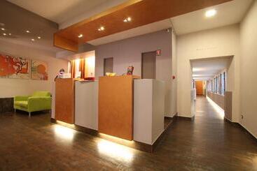 هتل New Morpheus Rooms
