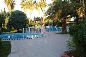 هتل Nina Beach