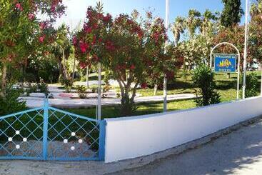 هتل Nina Beach