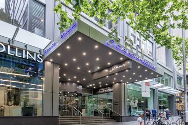 هتل Oaks Melbourne On Collins Suites