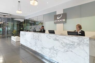 هتل Oaks Melbourne On Collins Suites