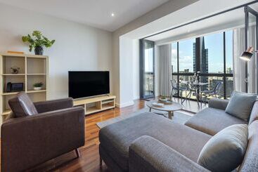 هتل Oaks Melbourne On Market