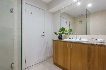 هتل Oaks Melbourne On Market