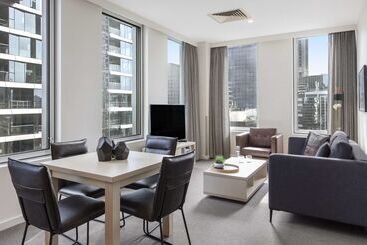 هتل Oaks Melbourne On Market