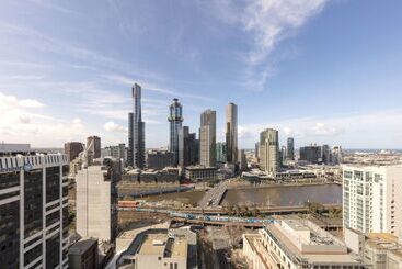 هتل Oaks Melbourne On Market