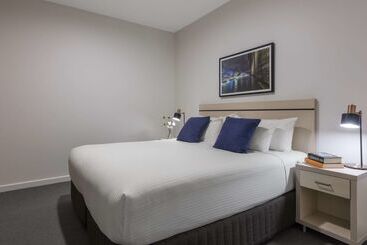 هتل Oaks Melbourne On Market