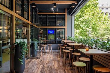 هتل Oaks Melbourne On Market