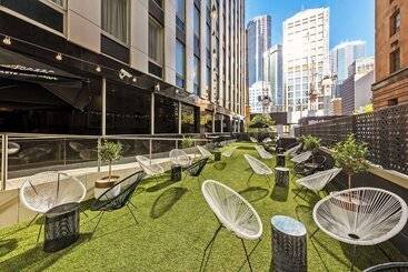 هتل Oaks Melbourne On Market