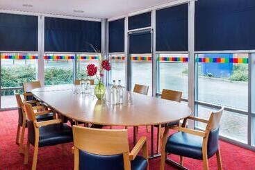 هتل Park Inn By Radisson Birmingham Walsall