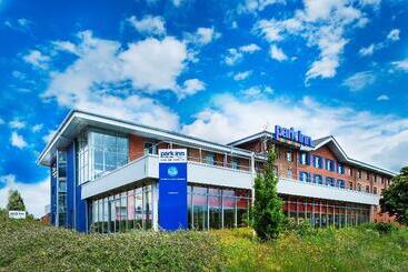 هتل Park Inn By Radisson Birmingham Walsall