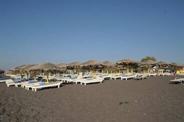 هتل Perissa Bay