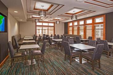 هتل Residence Inn By Marriott Chesapeake Greenbrier