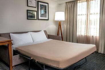 هتل Residence Inn By Marriott Chesapeake Greenbrier