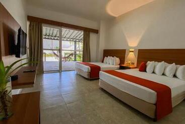 ホテル Sunsol Isla Caribe