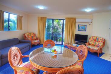 هتل Turtle Beach Resort