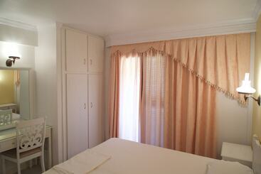 هتل Villa Christina