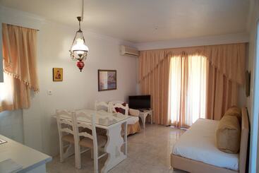 هتل Villa Christina