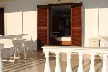 هتل Villa Christina