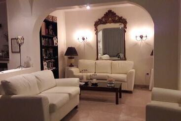 هتل Villa Christina