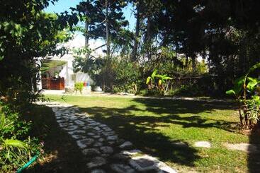 John S Rooms & Studios
