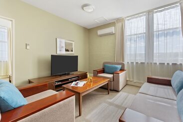 Launceston Central Apartment Hotel Official