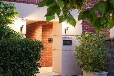 Majestic Tynte Street Apartments
