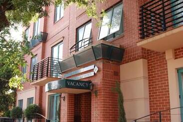 Majestic Tynte Street Apartments