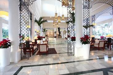 استراحتگاه Bahia Principe Luxury Runaway Bay - Adults Only - All Inclusive
