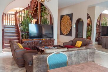 استراحتگاه Casa Blanca