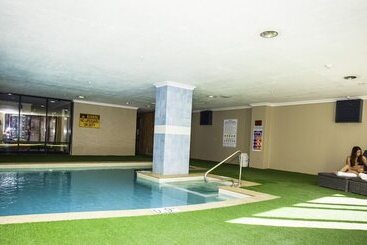 Starwest Apartments Alderney On Hay