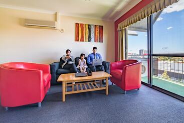 Starwest Apartments Alderney On Hay