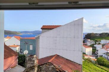 Welcoming House With Sea View In Corme Porto - Corme