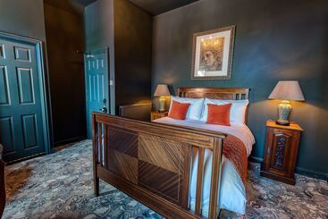 هتل Clementine S Guest House