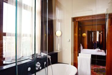 Grand Hotel Amrâth Amsterdam