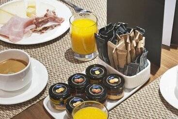 Ac Hotel Recoletos By Marriott